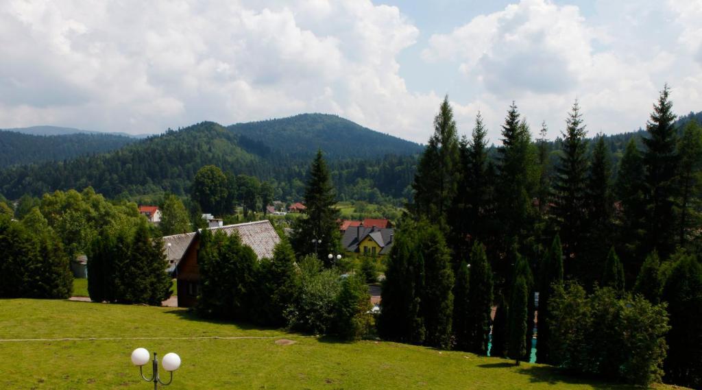 Perelka Natura Tour Hotel Cisna Buitenkant foto